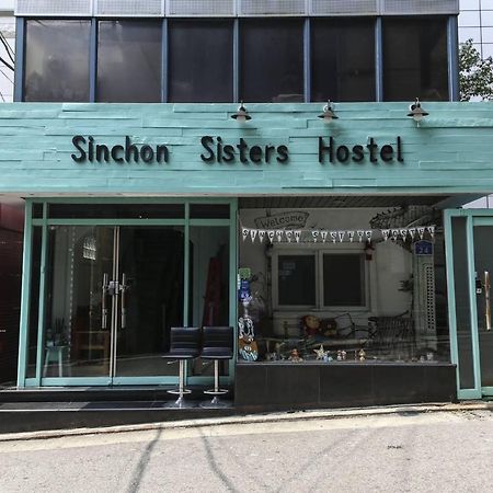 Sinchon Sisters Hostel Seul Exterior foto
