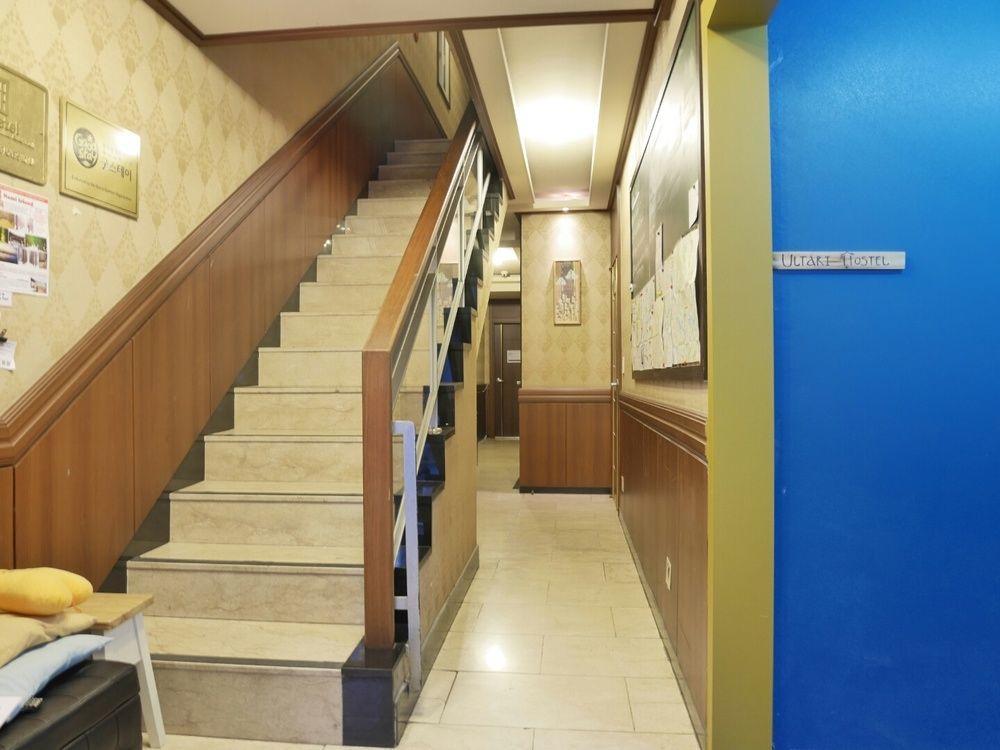 Sinchon Sisters Hostel Seul Exterior foto