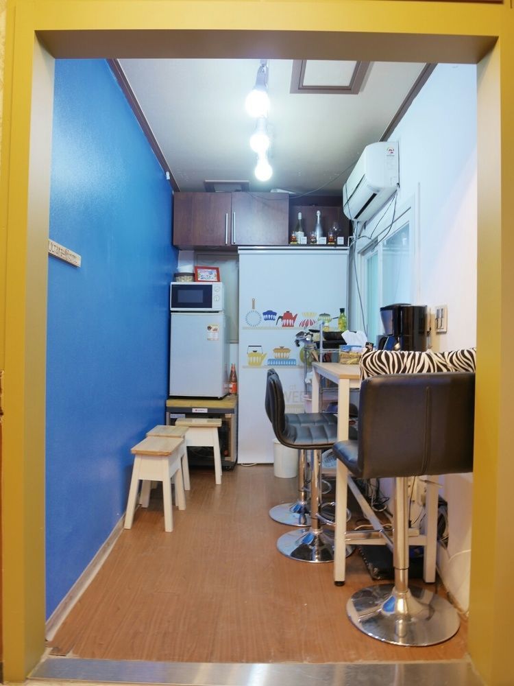 Sinchon Sisters Hostel Seul Exterior foto