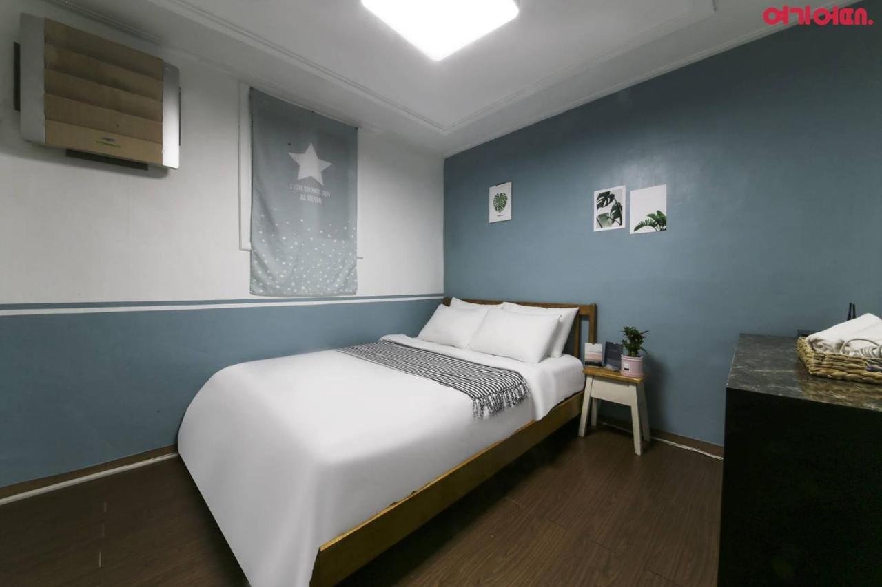 Sinchon Sisters Hostel Seul Exterior foto