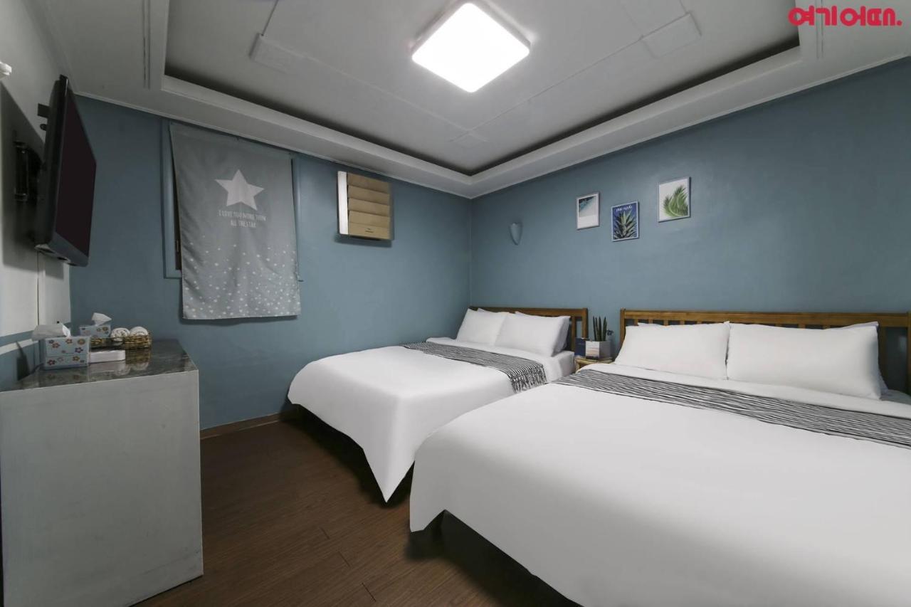 Sinchon Sisters Hostel Seul Exterior foto